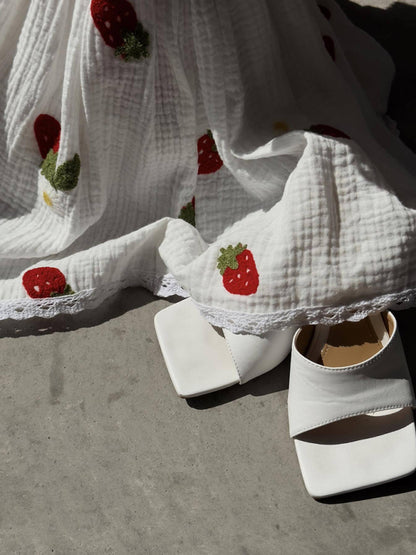 New women's ruffled strawberry print skirt suit home wear