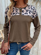 Long-sleeved paneled leopard-print bottoming sweater