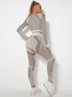 Seamless Tight Striped Long-Sleeved Quick-Drying Fitness Set (Brown)