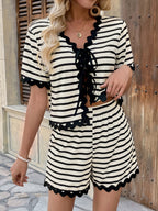 Casual striped lace-up shorts set