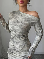 Off-shoulder long-sleeved hip skirt set
